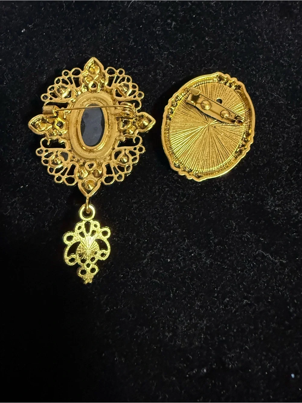Blue Faux Cameo Brooch Set with Gold tone